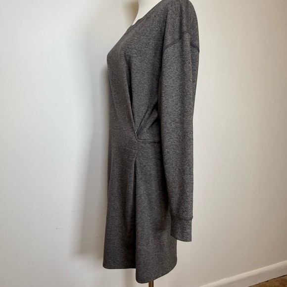 Brand New! CAbi ‘Put-On’ Dress Grey Heather Sweatshirt Style Women’s Size Small - Picture 5 of 11